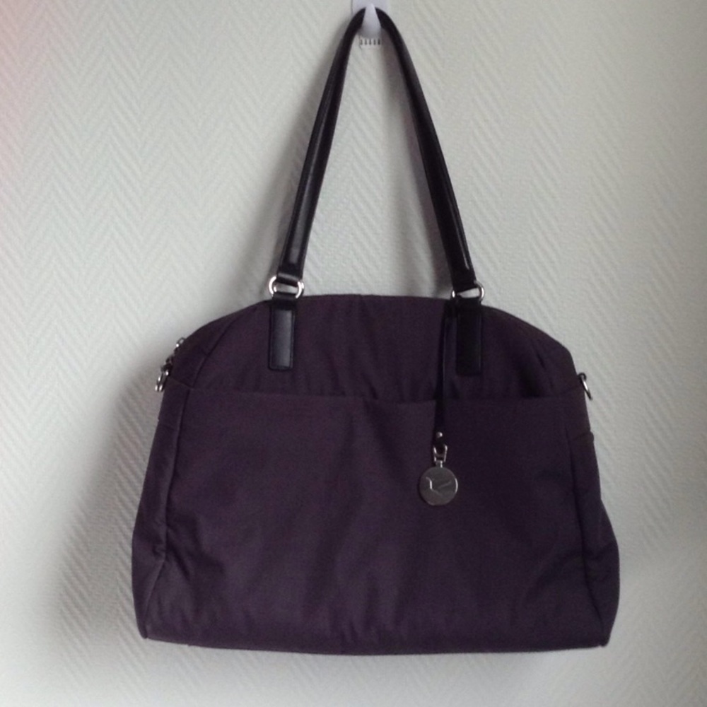 NWOT Lo & Sons O.G. Overnight Travel Bag